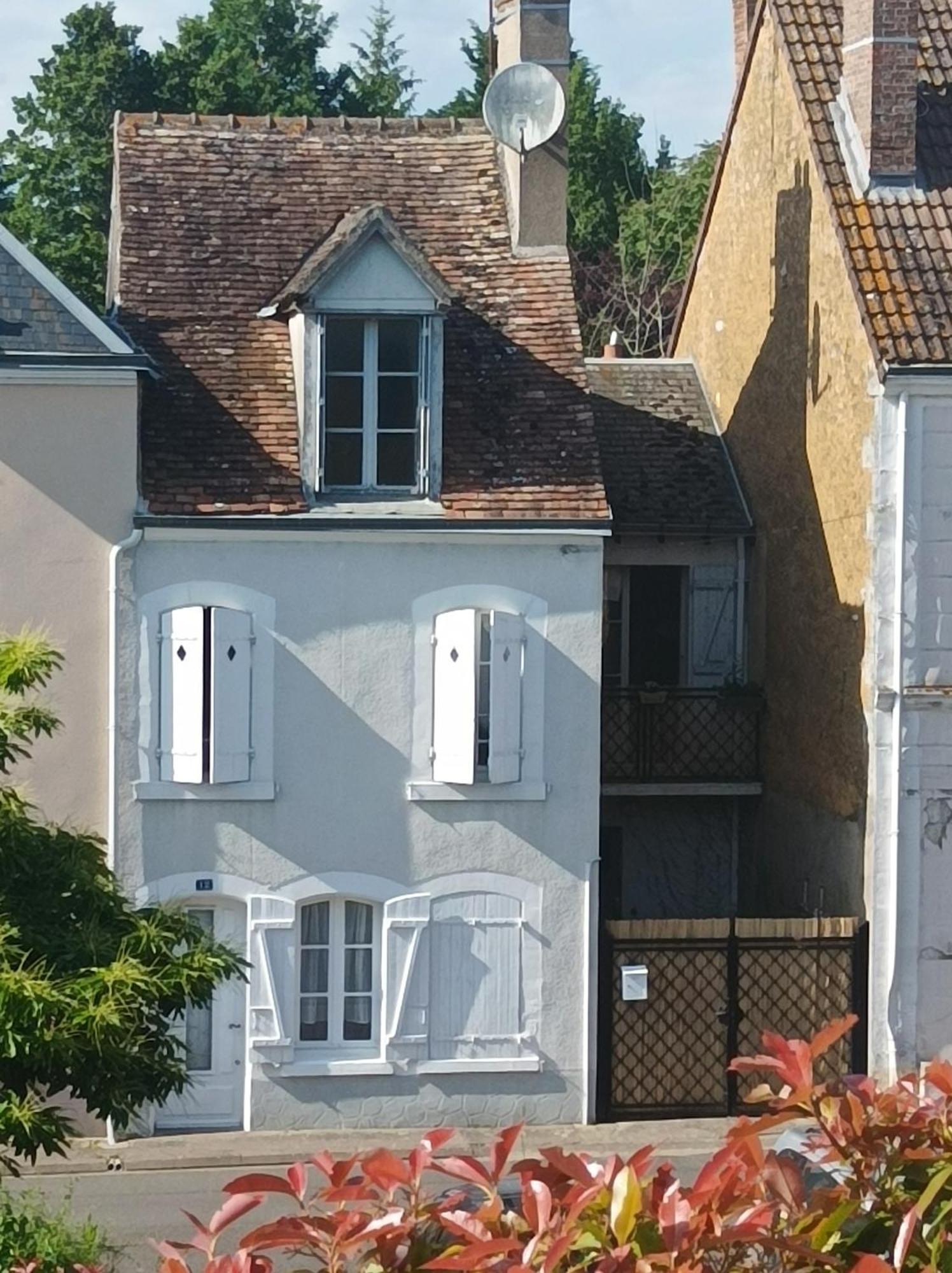 La Maison Au Bord De L'Eau Gracay Eksteriør bilde